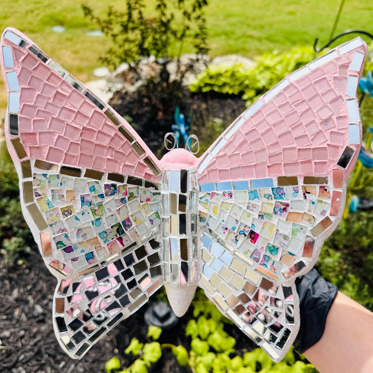 Handmade Mosaic Butterfly Pink Wallart Decoration Mariposa de Mosaico Mexicana DecoraciГіn para Hogar y Jardin