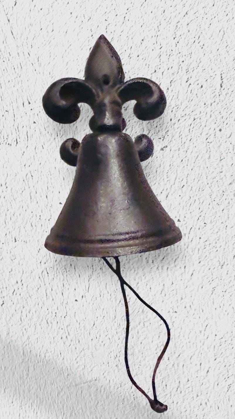 Rustic Vintage Cast Iron Wall Bell Farmhouse Door Bell Outdoor Garden Bell Campana de Hierro Fundido para Pared