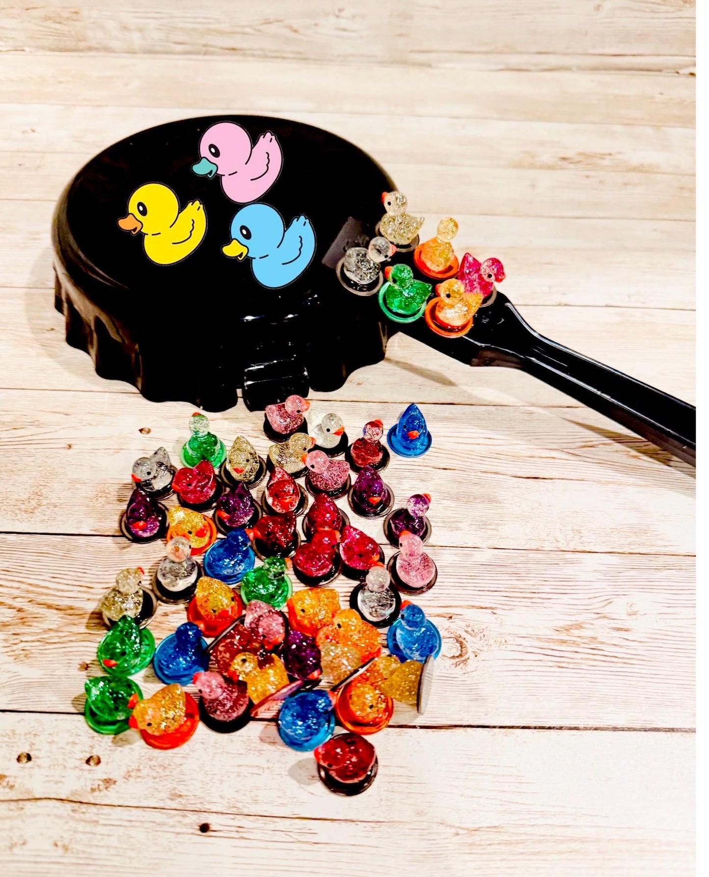 Fichas de Patitos Transparentes con Pala Magnética y Corcholata Resin Colorful  Filler Cards Duckies Chips with Magnetic Wand and Container