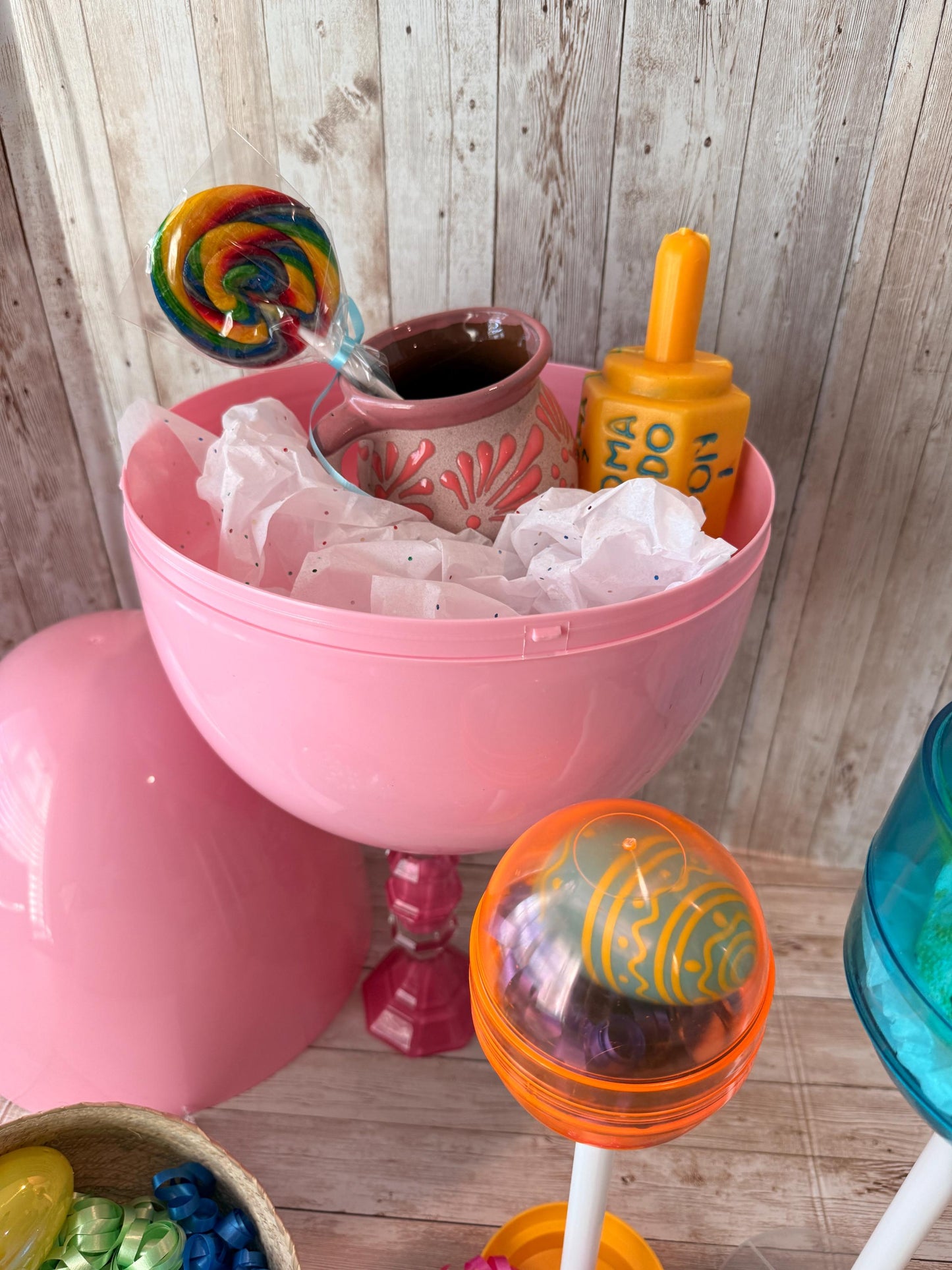 Personalized Large Easter Egg Candy/Gift Holder Basket with Stand Set de Pascua Personalizado con Nombre