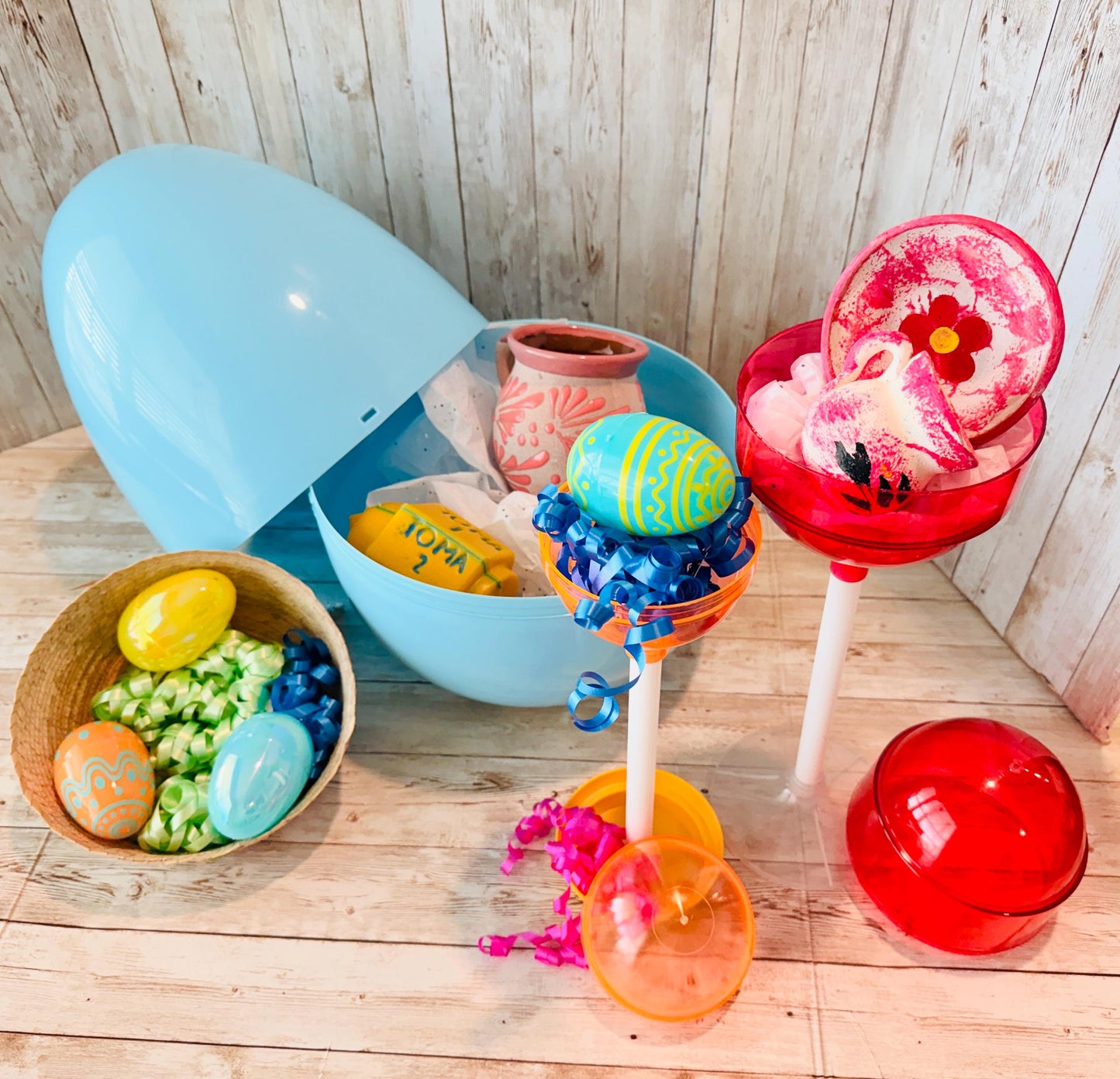 Personalized Large Easter Egg Candy/Gift Holder Basket with Lollipop Treat Containers Dulcero Personalizado de Pascua  Centro de Mesa