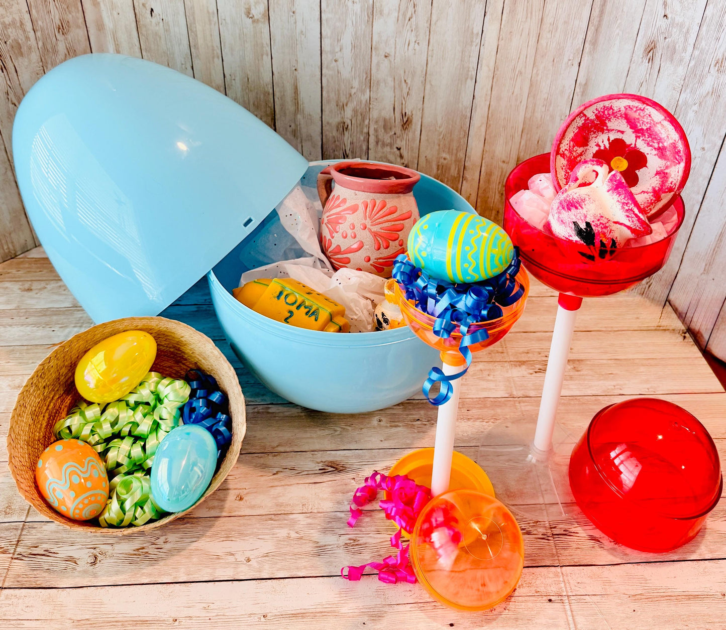 Personalized Large Easter Egg Candy/Gift Holder Basket with Lollipop Treat Containers Dulcero Personalizado de Pascua  Centro de Mesa