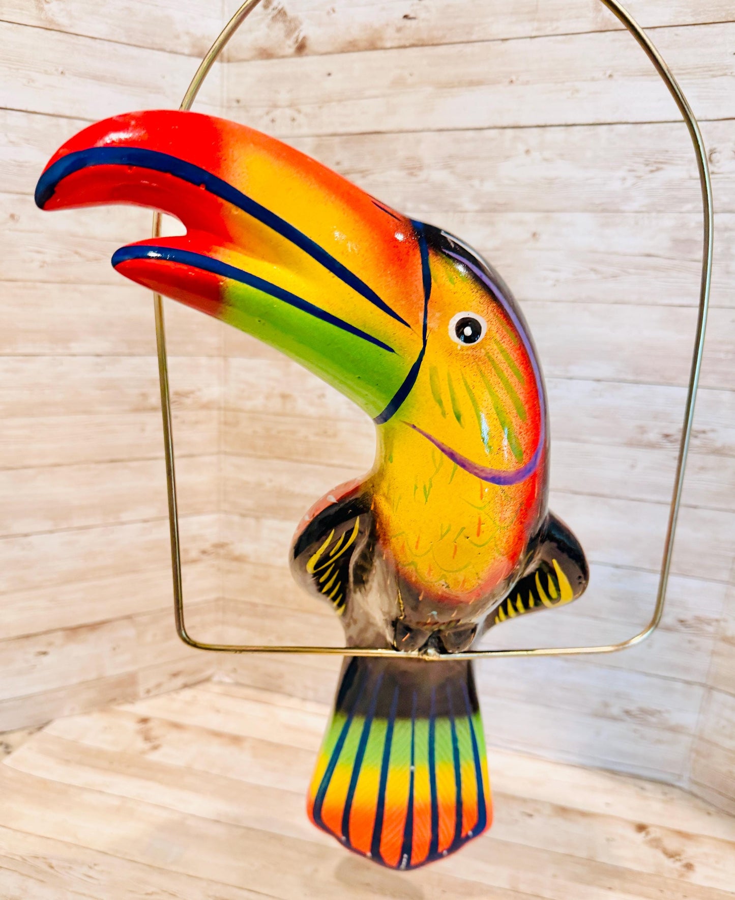Hanging Exotic Toucan in Ring Mexican Pottery Ceramic Tucan oh  Pajaro Mexicano De Cerámica en Su Aro