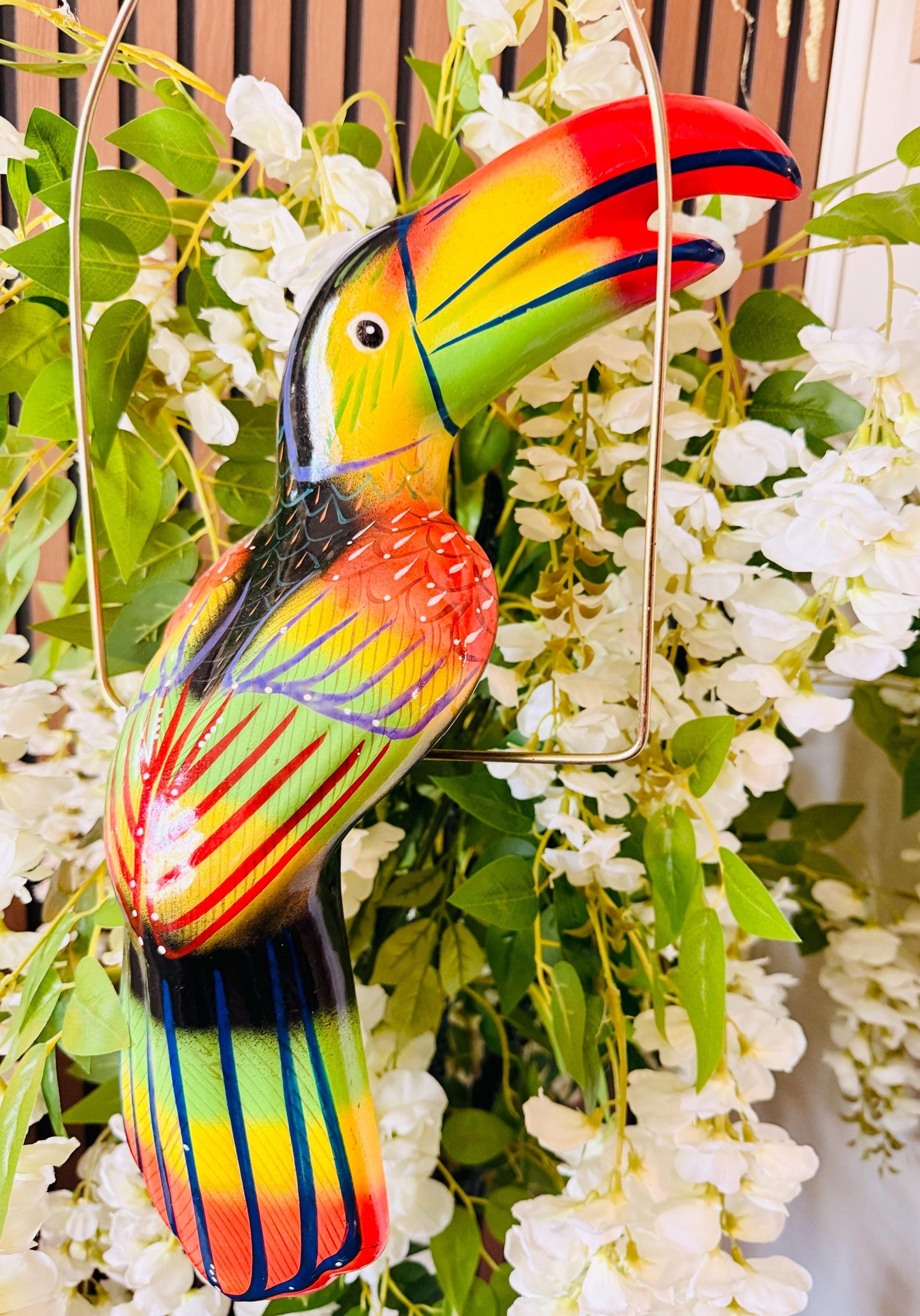 Hanging Exotic Toucan in Ring Mexican Pottery Ceramic Tucan oh  Pajaro Mexicano De Cerámica en Su Aro