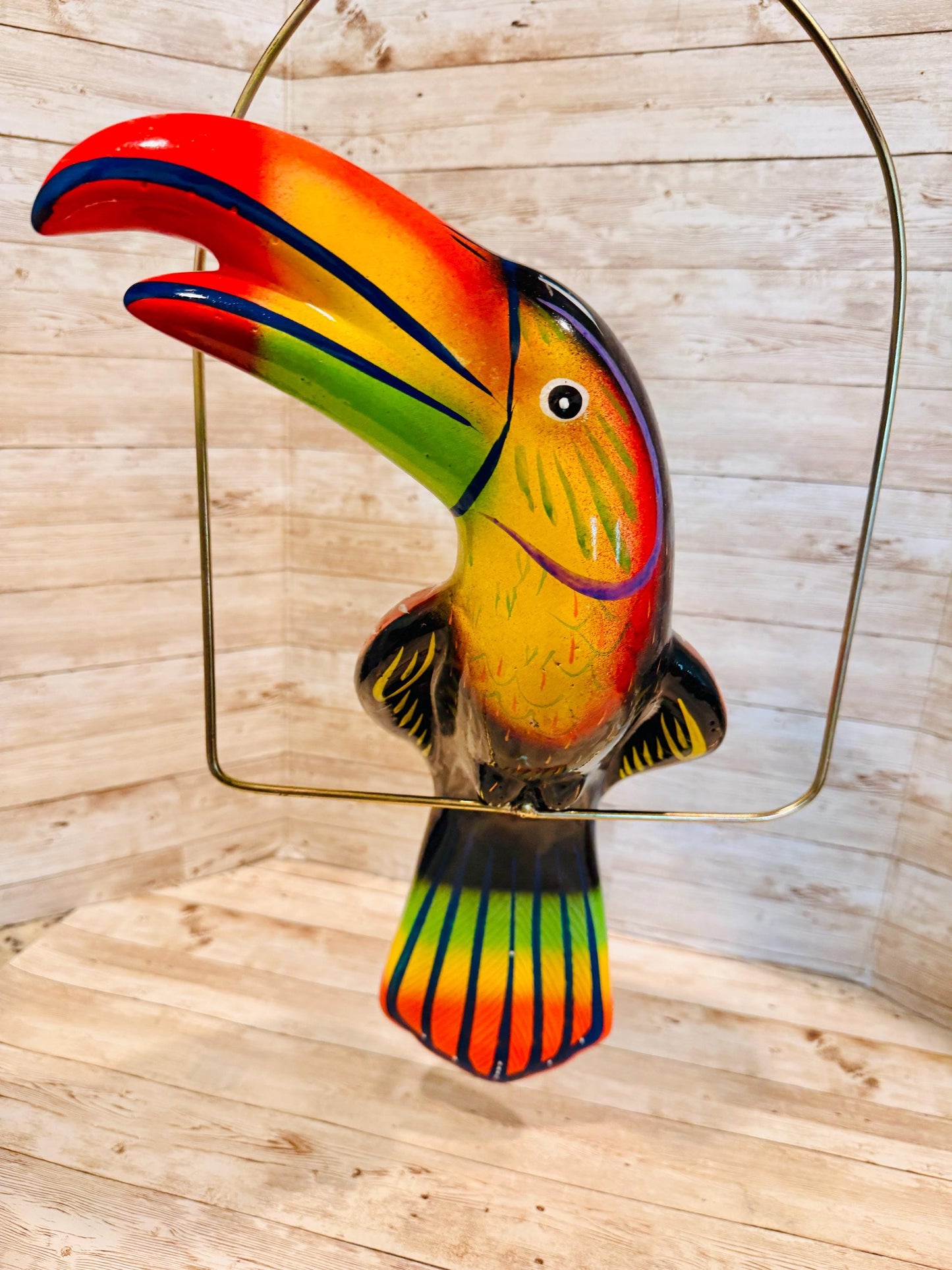 Hanging Exotic Toucan in Ring Mexican Pottery Ceramic Tucan oh  Pajaro Mexicano De Cerámica en Su Aro