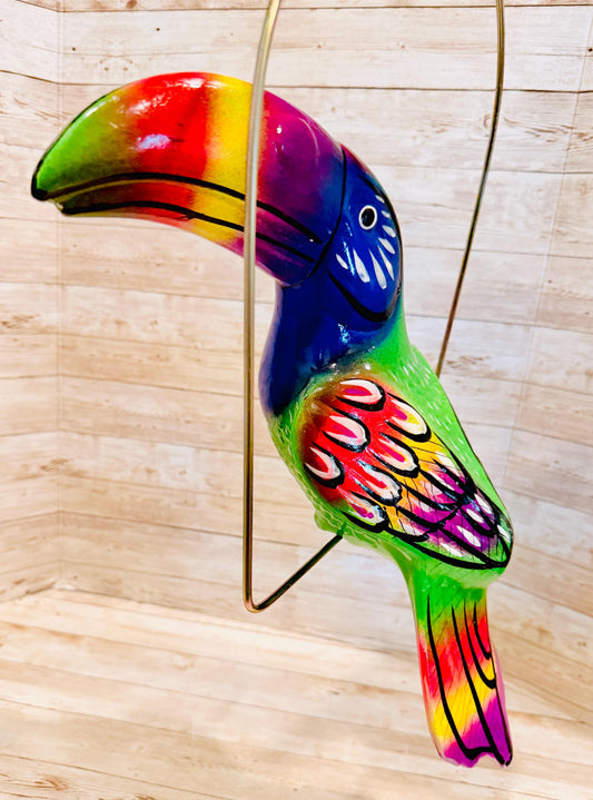 Hanging Exotic Toucan in Ring Mexican Pottery Ceramic Tucan oh  Pajaro Mexicano De Cerámica en Su Aro