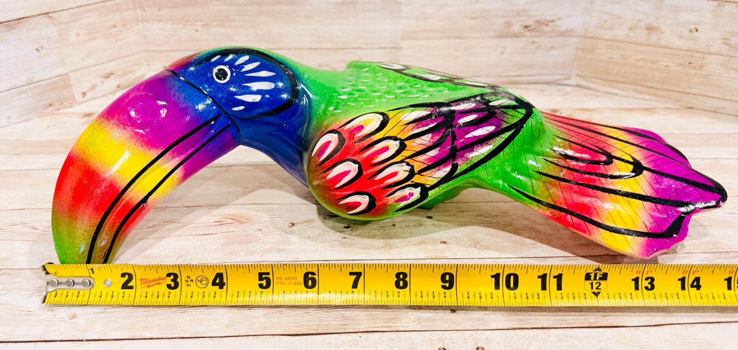 Hanging Exotic Toucan in Ring Mexican Pottery Ceramic Tucan oh  Pajaro Mexicano De Cerámica en Su Aro
