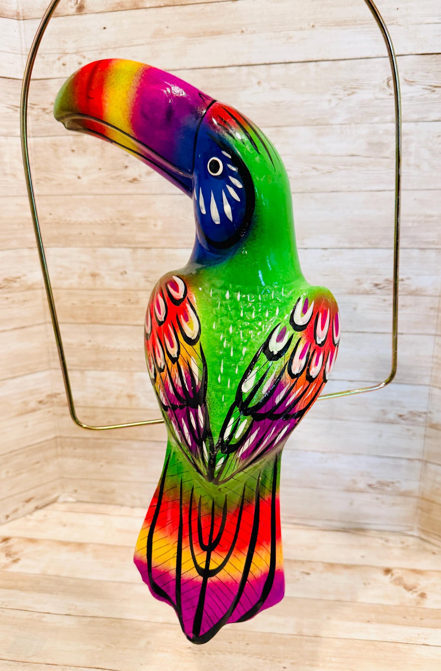 Hanging Exotic Toucan in Ring Mexican Pottery Ceramic Tucan oh  Pajaro Mexicano De Cerámica en Su Aro