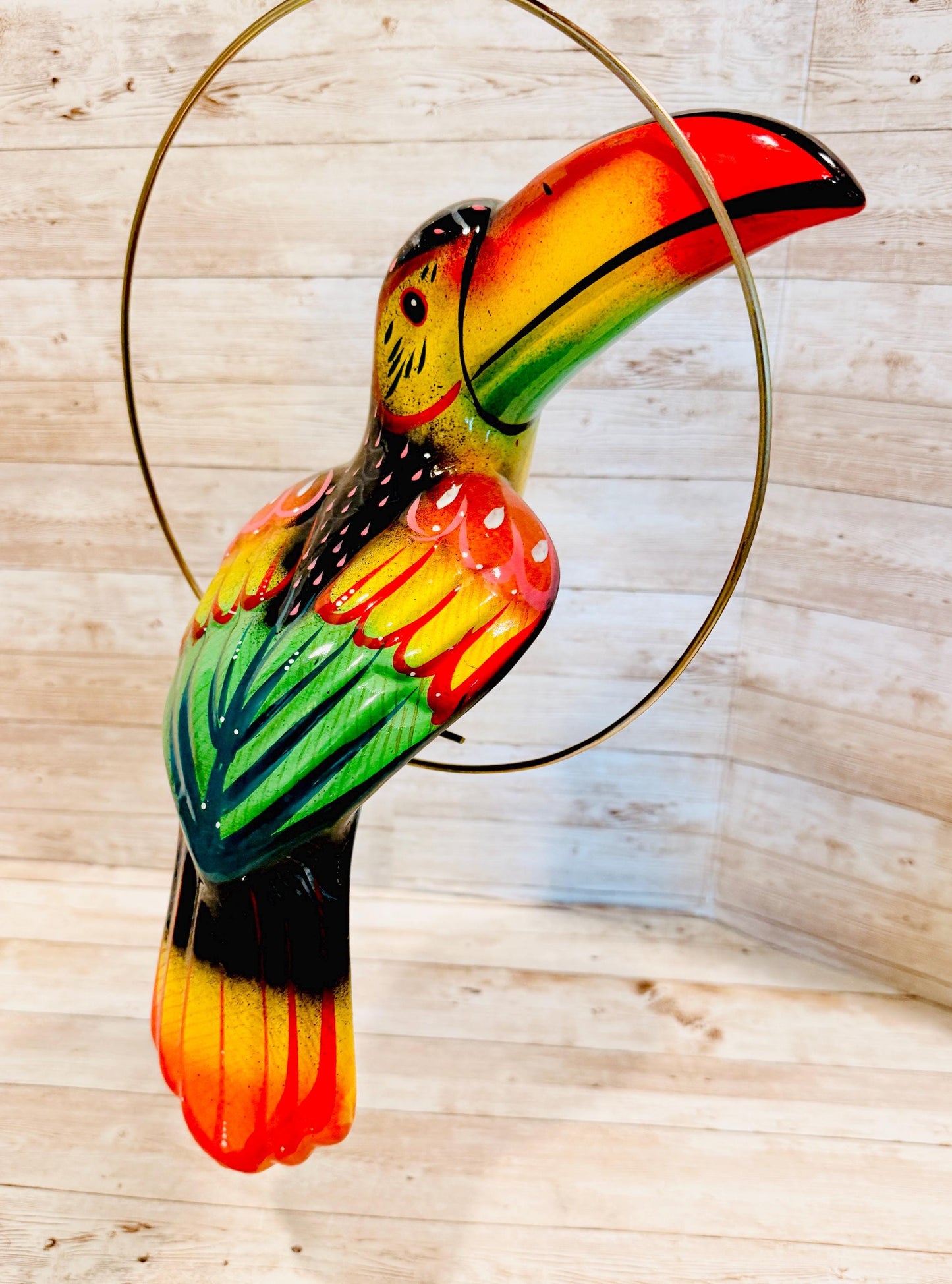Hanging Exotic Toucan in Ring Mexican Pottery Ceramic Tucan oh  Pajaro Mexicano De Cerámica en Su Aro
