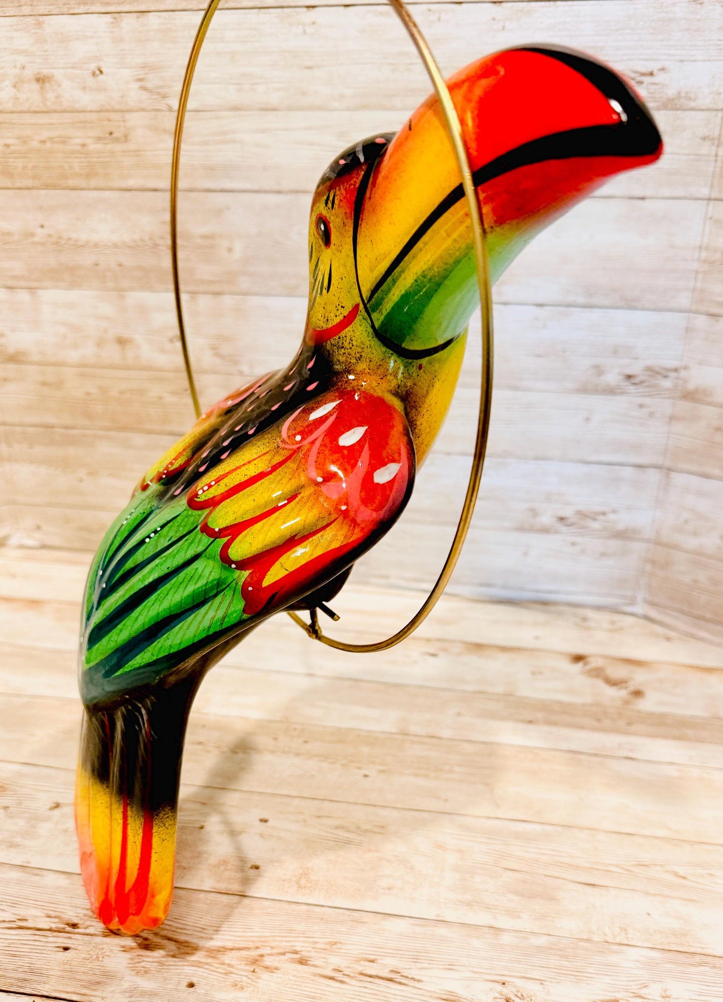 Hanging Exotic Toucan in Ring Mexican Pottery Ceramic Tucan oh  Pajaro Mexicano De Cerámica en Su Aro