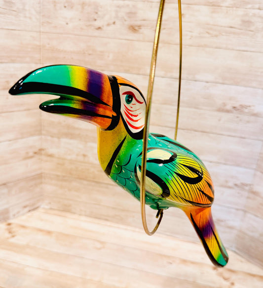 Hanging Exotic Toucan in Ring Mexican Pottery Ceramic Tucan oh  Pajaro Mexicano De Cerámica en Su Aro