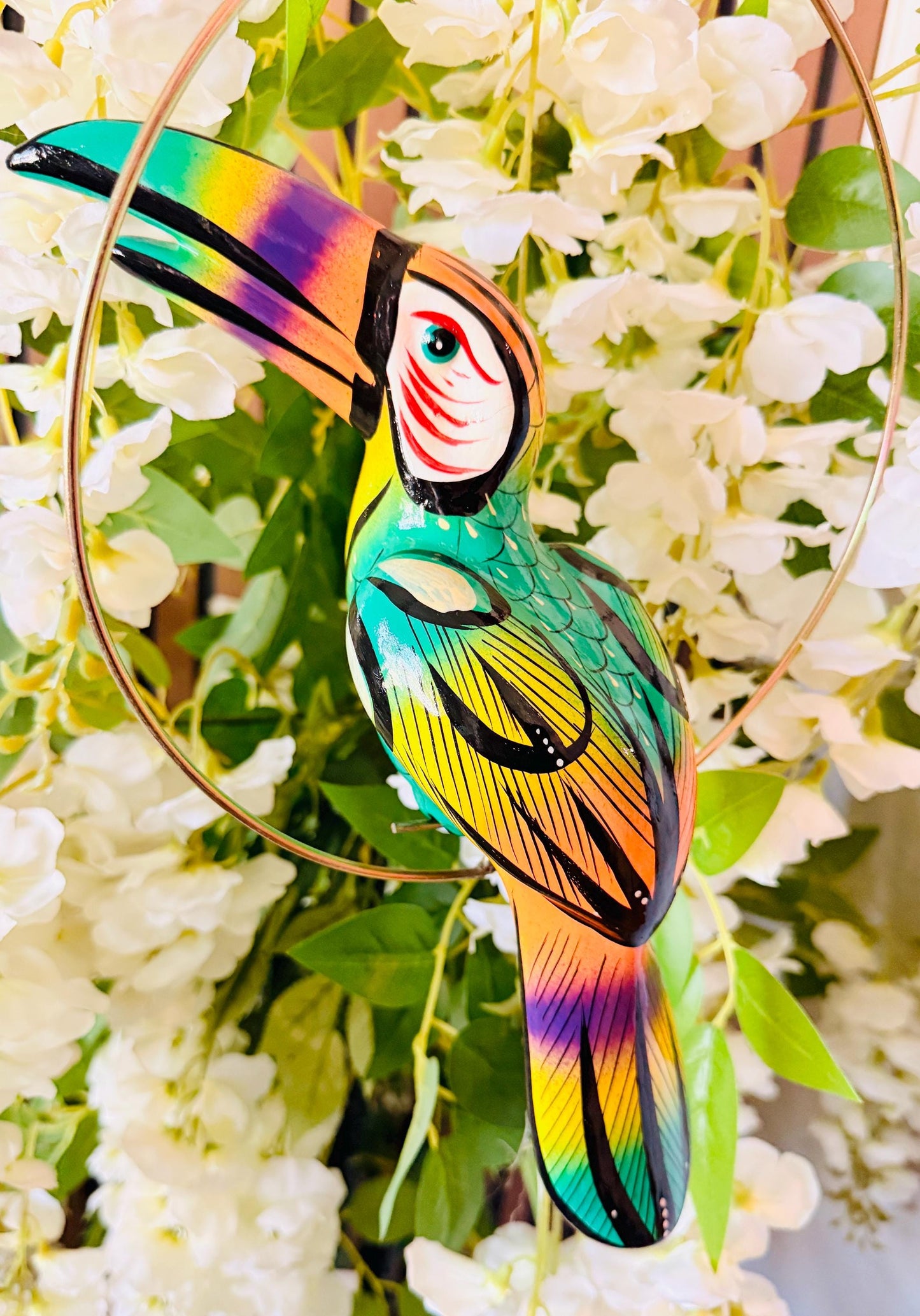Hanging Exotic Toucan in Ring Mexican Pottery Ceramic Tucan oh  Pajaro Mexicano De Cerámica en Su Aro