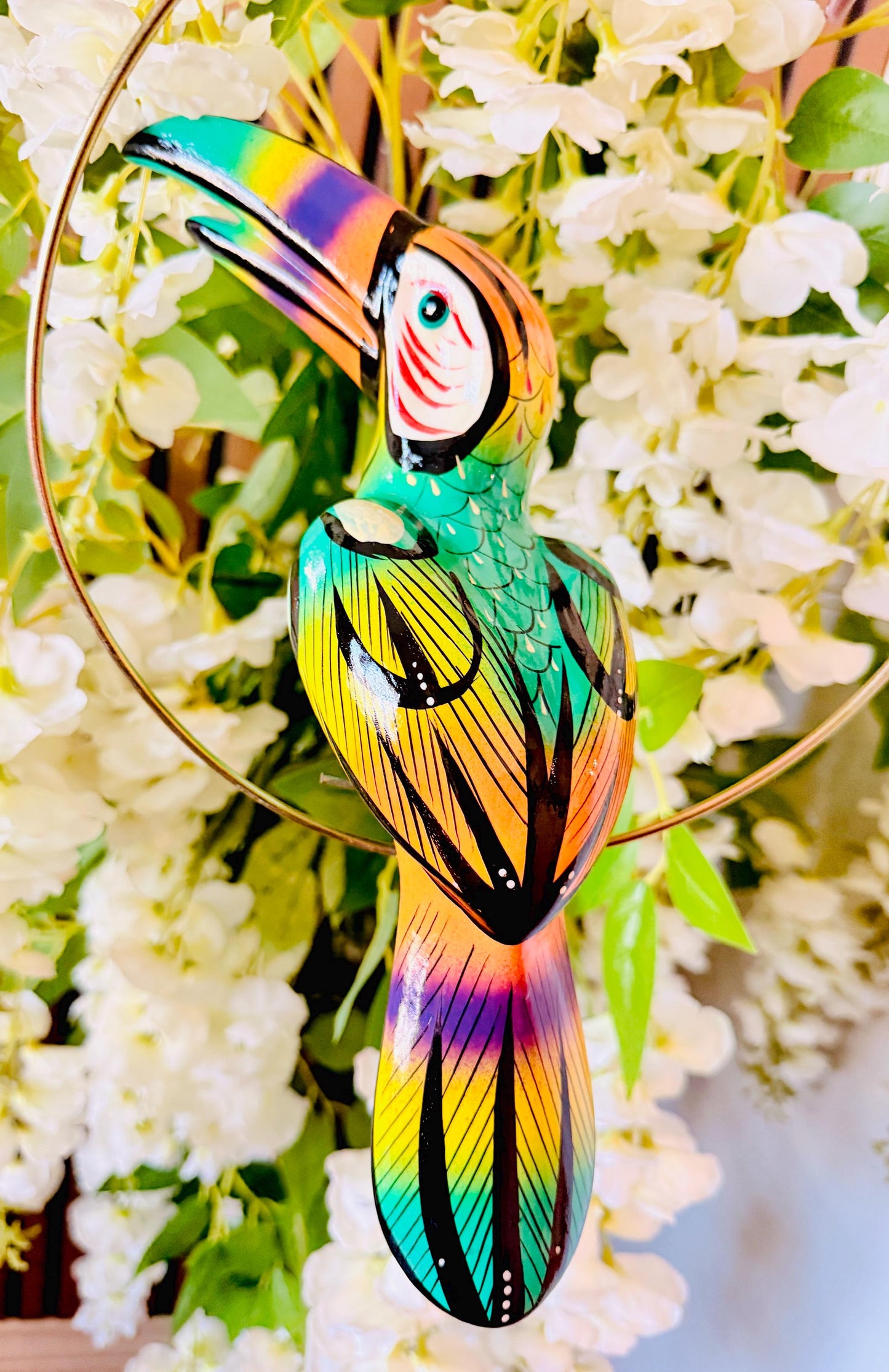 Hanging Exotic Toucan in Ring Mexican Pottery Ceramic Tucan oh  Pajaro Mexicano De Cerámica en Su Aro