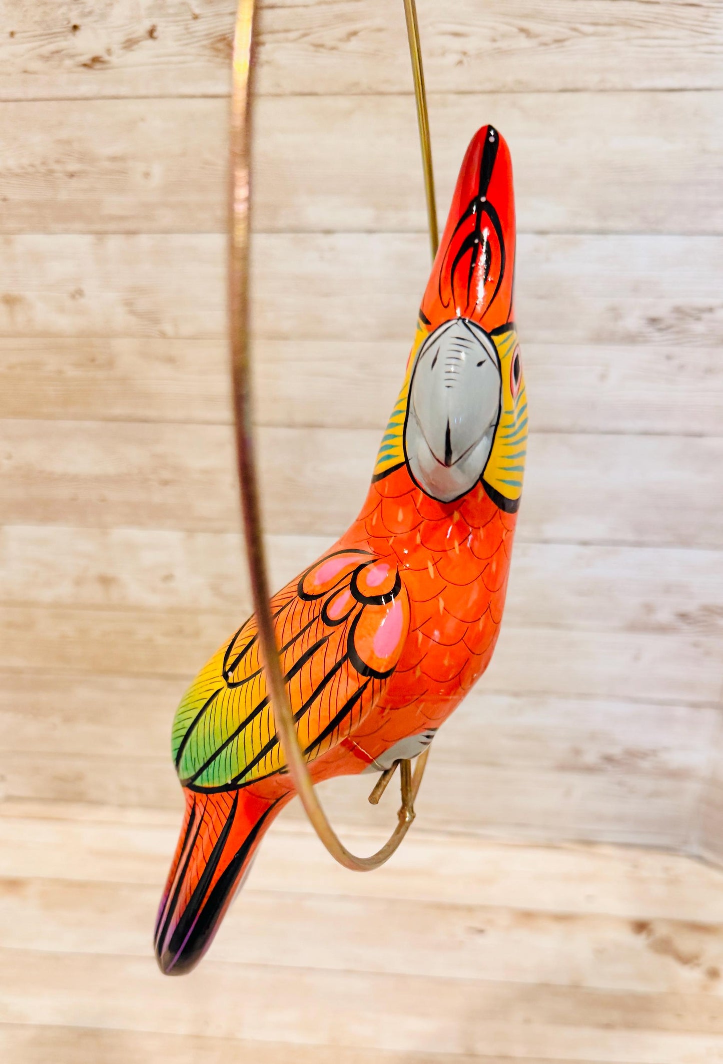 Hanging Exotic Bird in Ring Mexican Pottery Ceramic Pajaro Mexicano De Cerámica en Su Aro