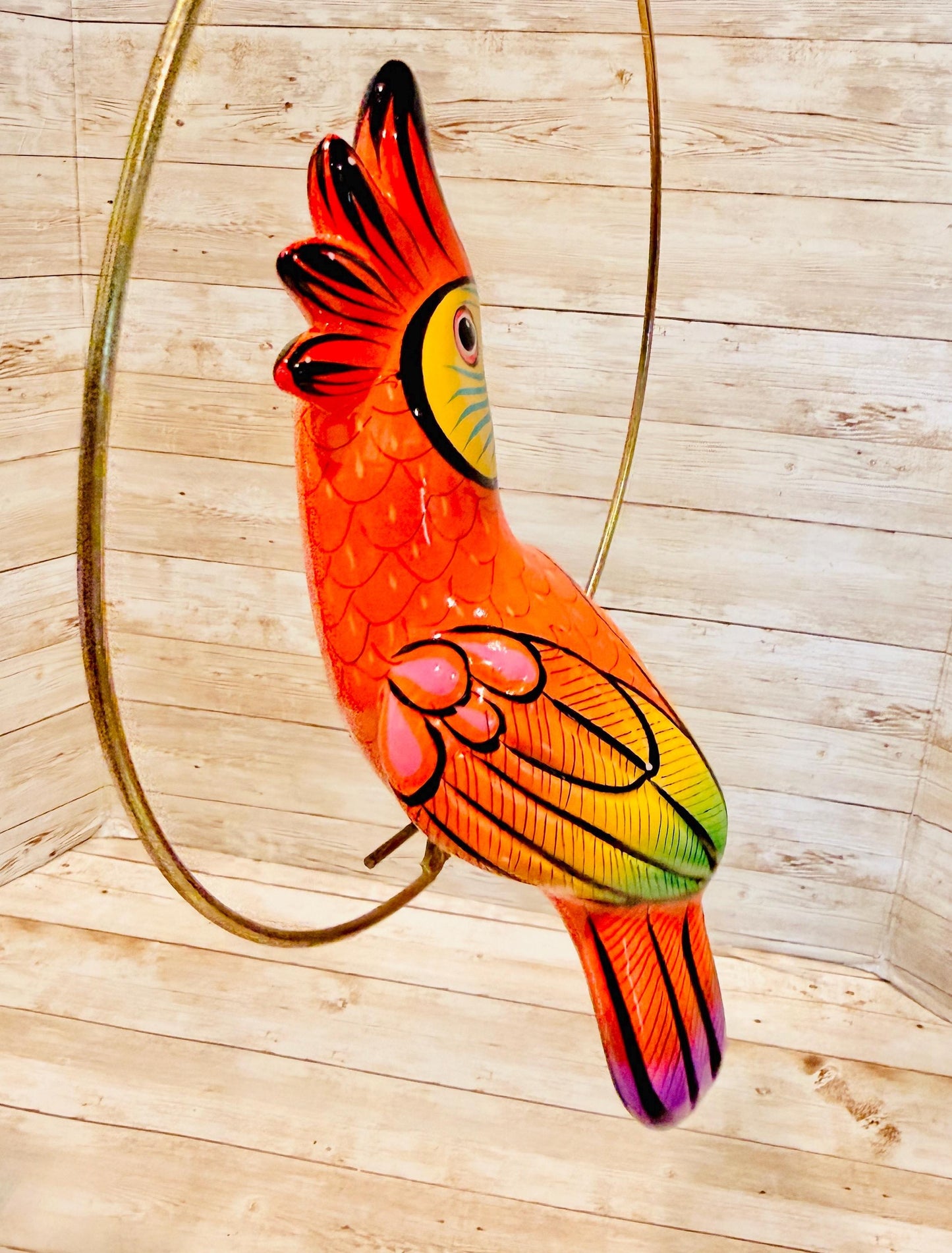 Hanging Exotic Bird in Ring Mexican Pottery Ceramic Pajaro Mexicano De Cerámica en Su Aro