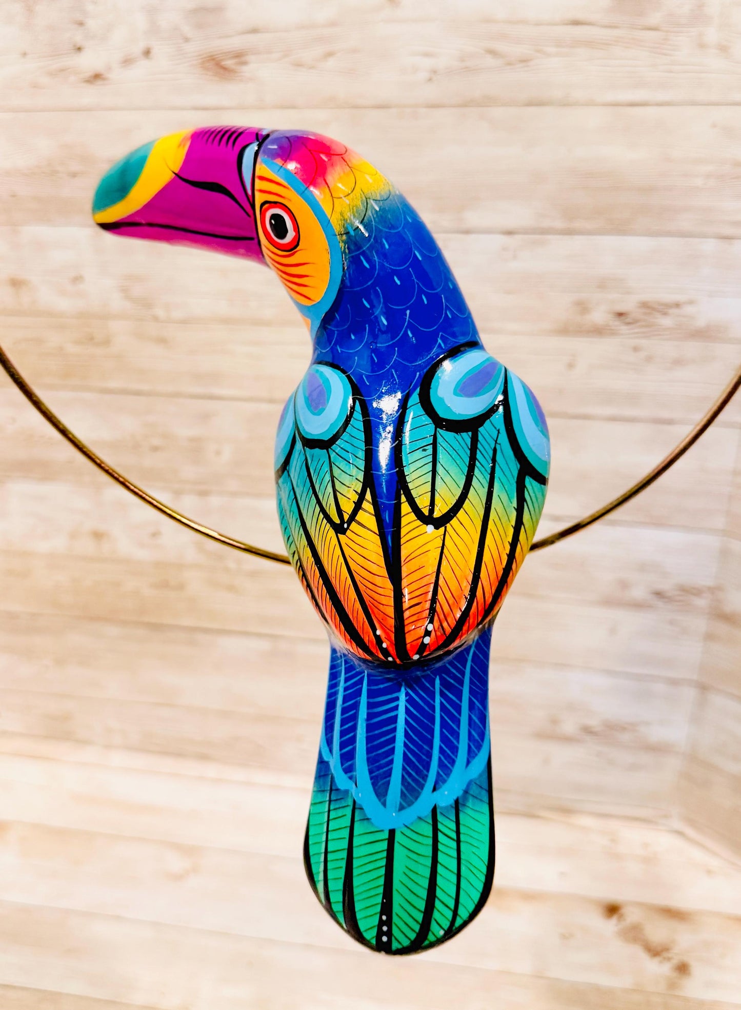 Hanging Exotic Bird in Ring Mexican Pottery Ceramic Pajaro Mexicano De Cerámica en Su Aro