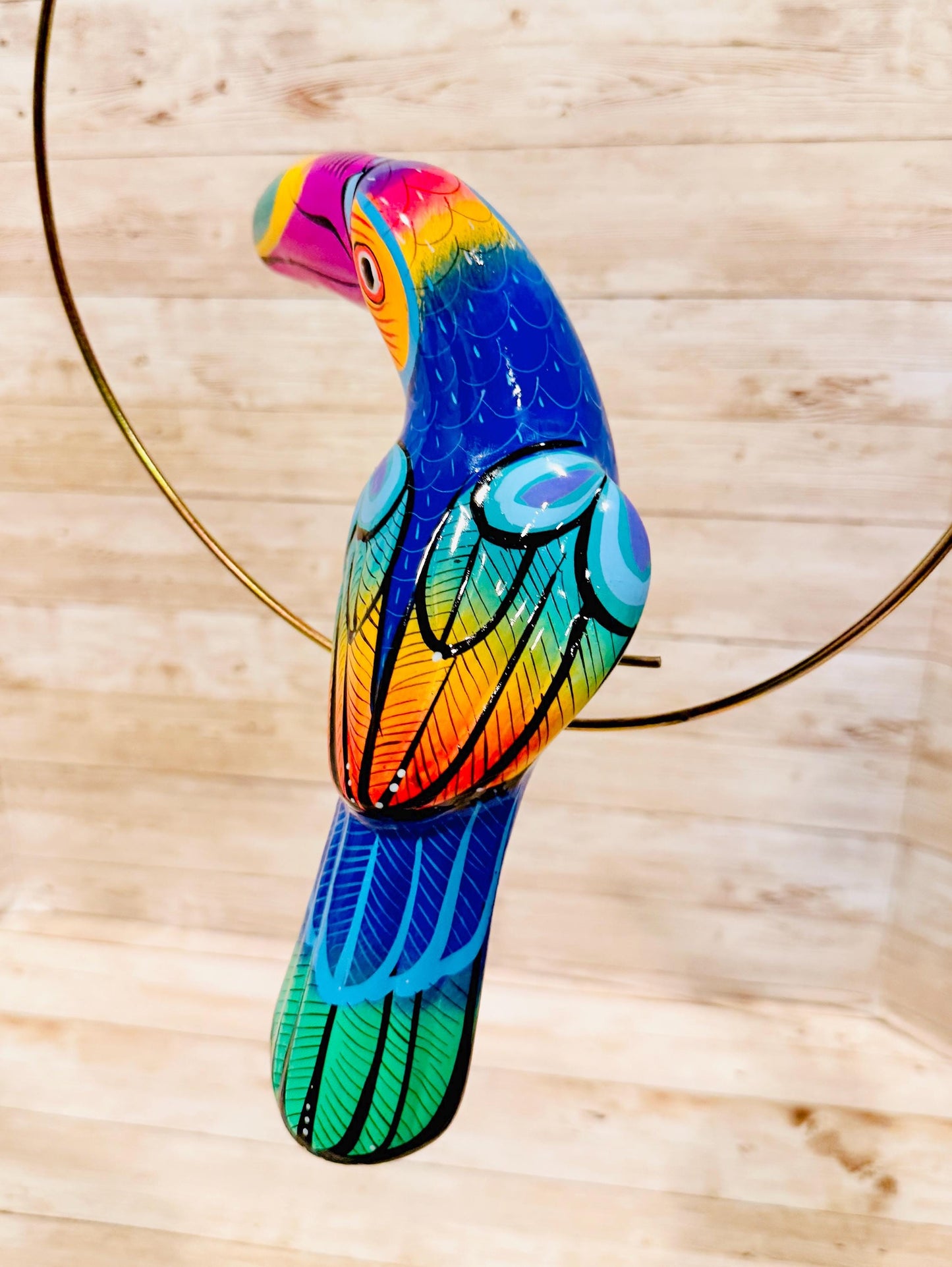 Hanging Exotic Bird in Ring Mexican Pottery Ceramic Pajaro Mexicano De Cerámica en Su Aro