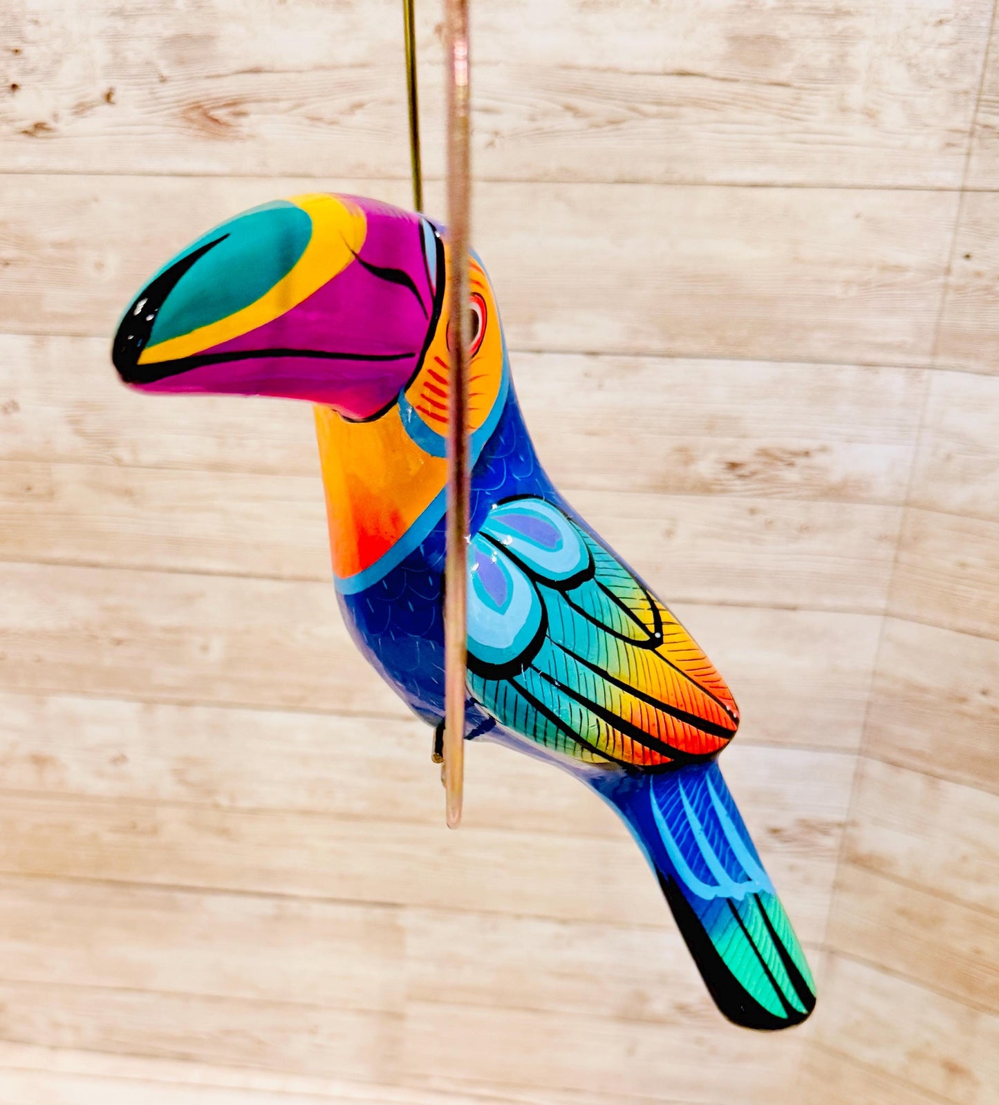 Hanging Exotic Bird in Ring Mexican Pottery Ceramic Pajaro Mexicano De Cerámica en Su Aro