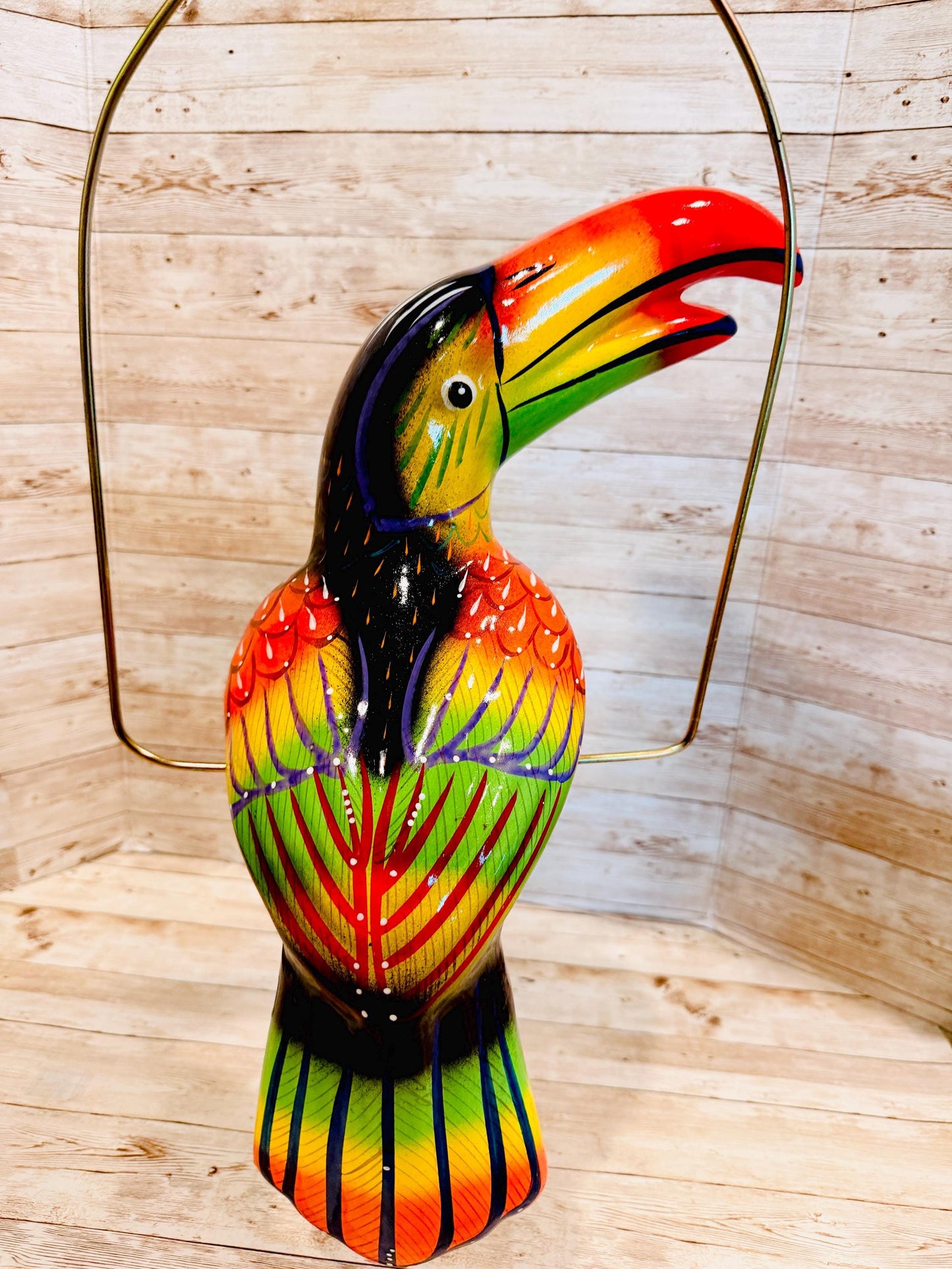 Hanging Exotic Toucan in Ring Mexican Pottery Ceramic Tucan oh  Pajaro Mexicano De Cerámica en Su Aro