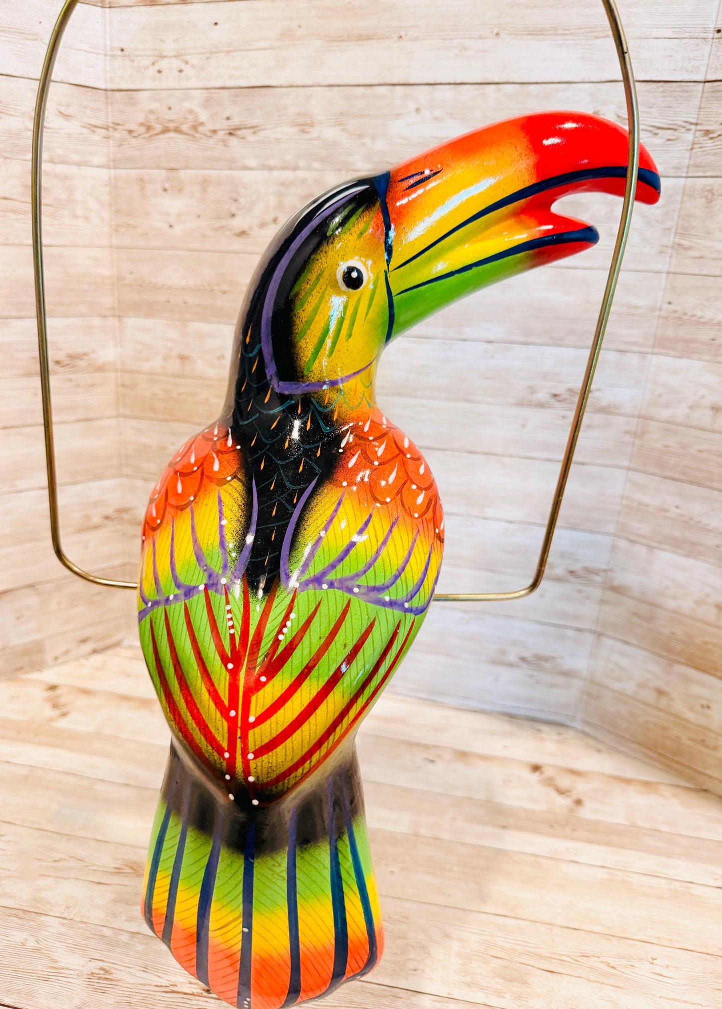Hanging Exotic Toucan in Ring Mexican Pottery Ceramic Tucan oh  Pajaro Mexicano De Cerámica en Su Aro