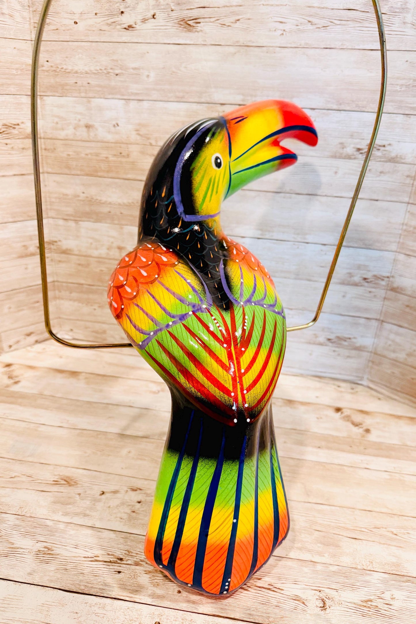 Hanging Exotic Toucan in Ring Mexican Pottery Ceramic Tucan oh  Pajaro Mexicano De Cerámica en Su Aro