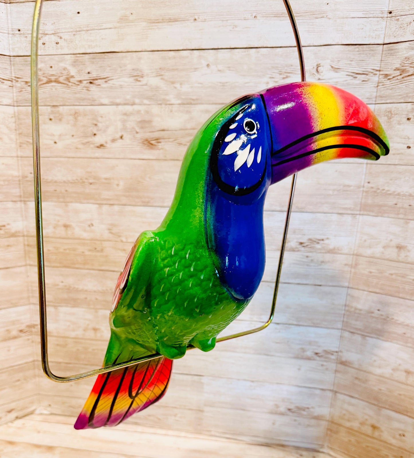 Hanging Exotic Toucan in Ring Mexican Pottery Ceramic Tucan oh  Pajaro Mexicano De Cerámica en Su Aro