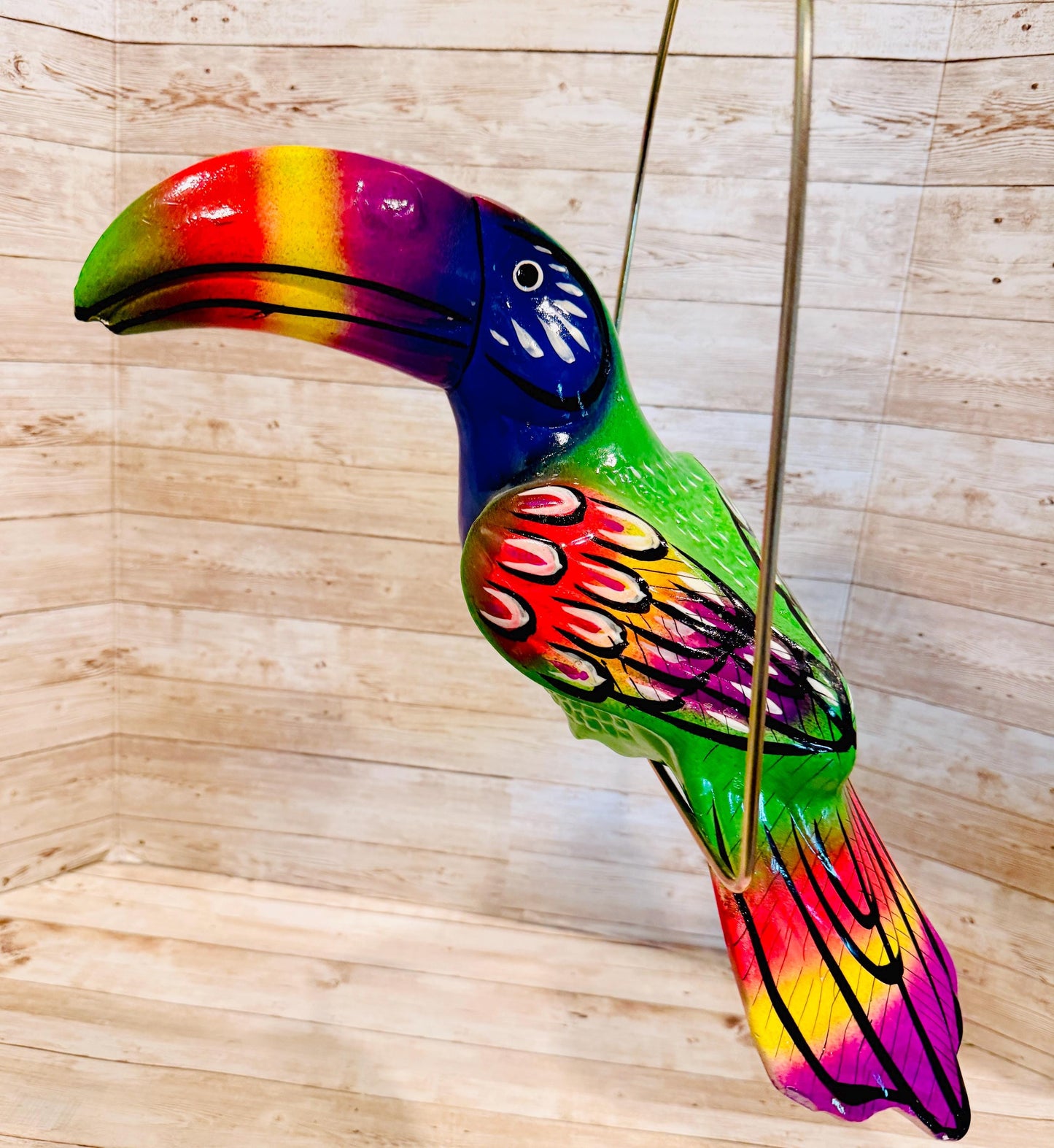 Hanging Exotic Toucan in Ring Mexican Pottery Ceramic Tucan oh  Pajaro Mexicano De Cerámica en Su Aro