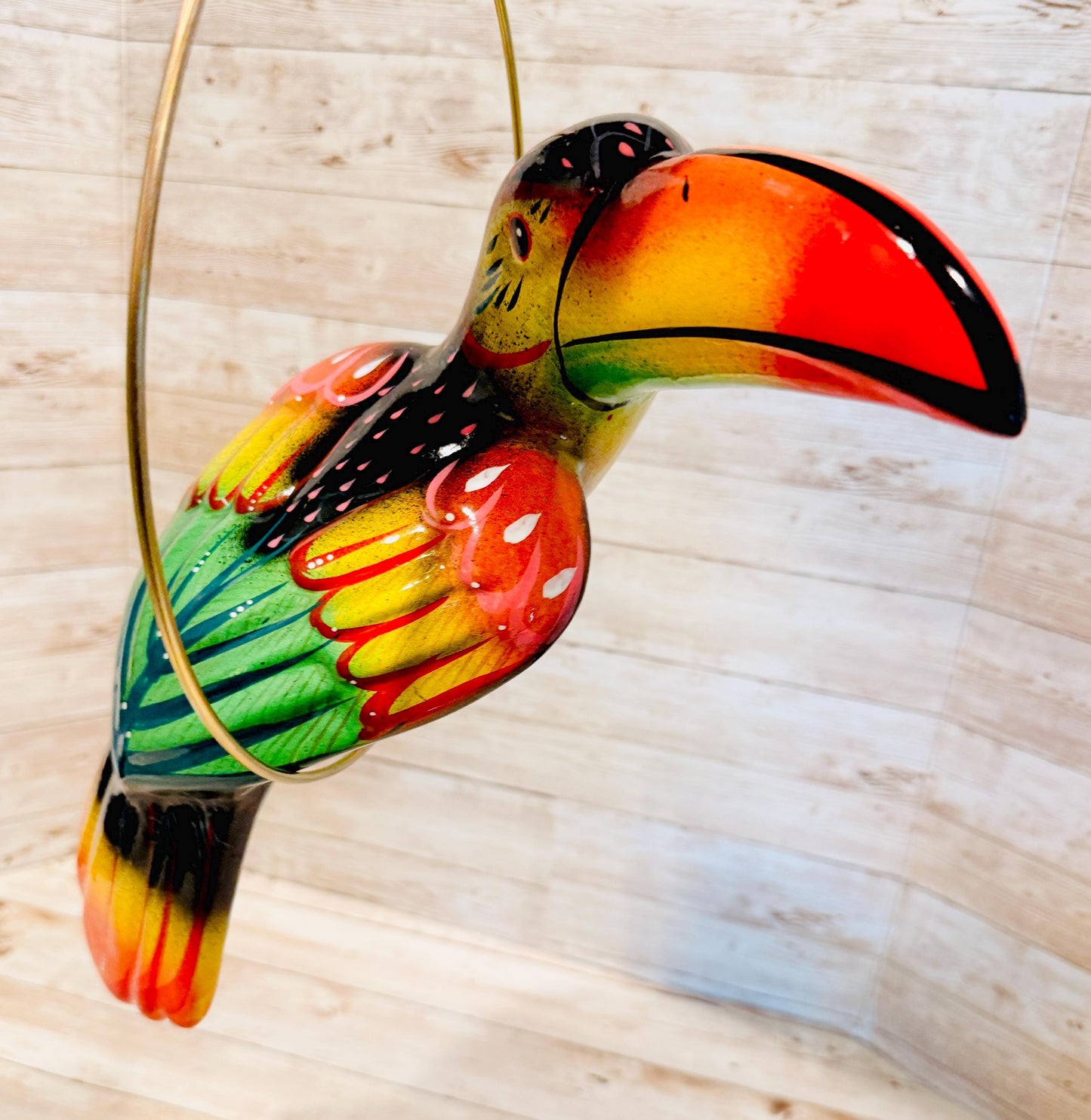 Hanging Exotic Toucan in Ring Mexican Pottery Ceramic Tucan oh  Pajaro Mexicano De Cerámica en Su Aro