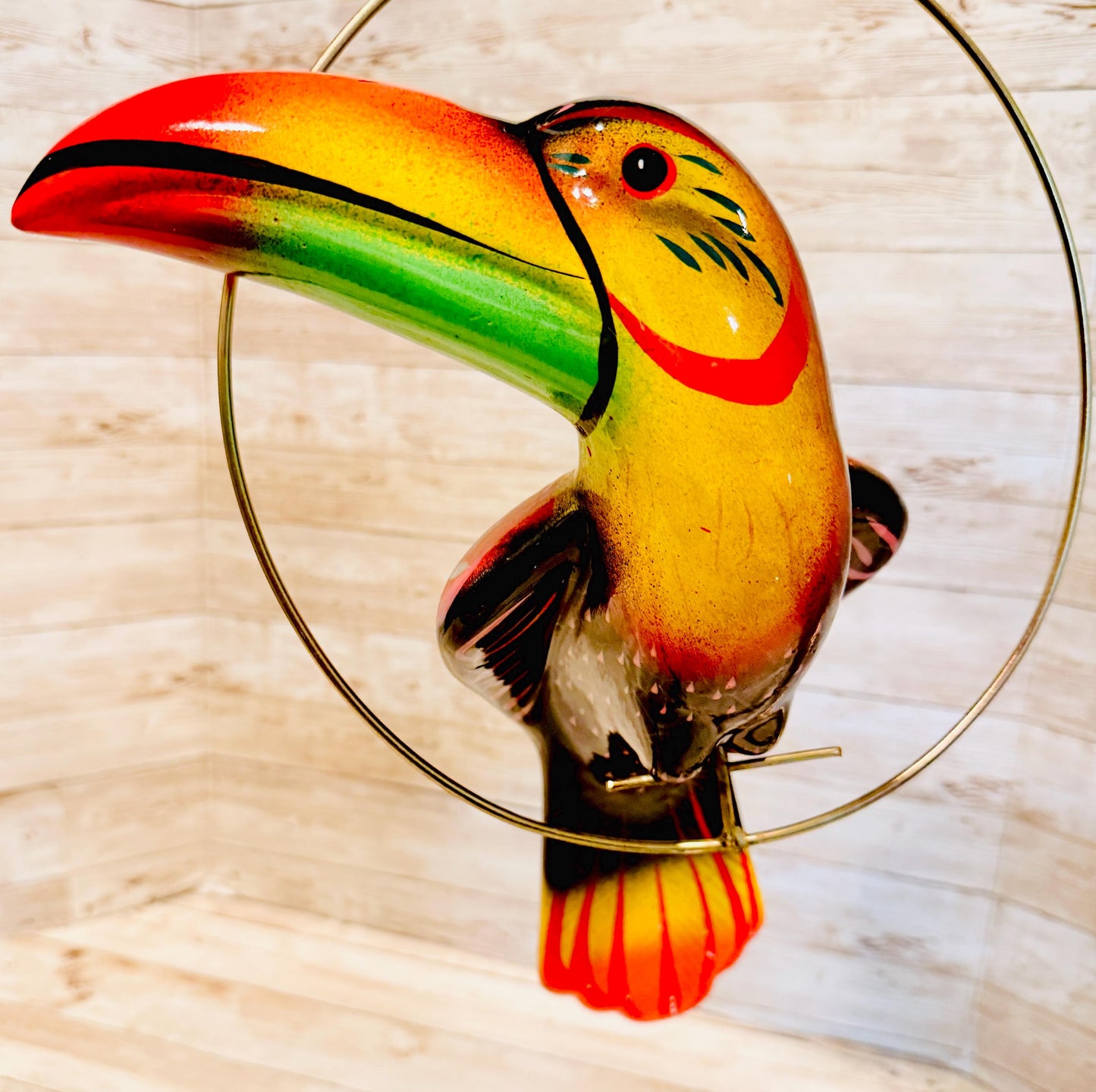 Hanging Exotic Toucan in Ring Mexican Pottery Ceramic Tucan oh  Pajaro Mexicano De Cerámica en Su Aro