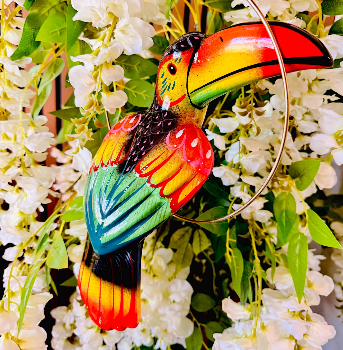 Hanging Exotic Toucan in Ring Mexican Pottery Ceramic Tucan oh  Pajaro Mexicano De Cerámica en Su Aro