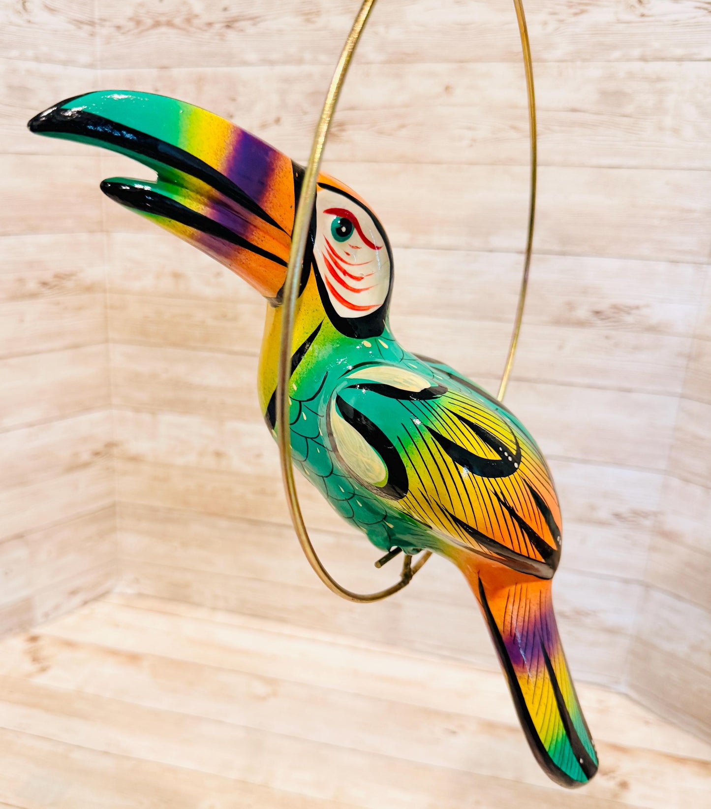 Hanging Exotic Toucan in Ring Mexican Pottery Ceramic Tucan oh  Pajaro Mexicano De Cerámica en Su Aro