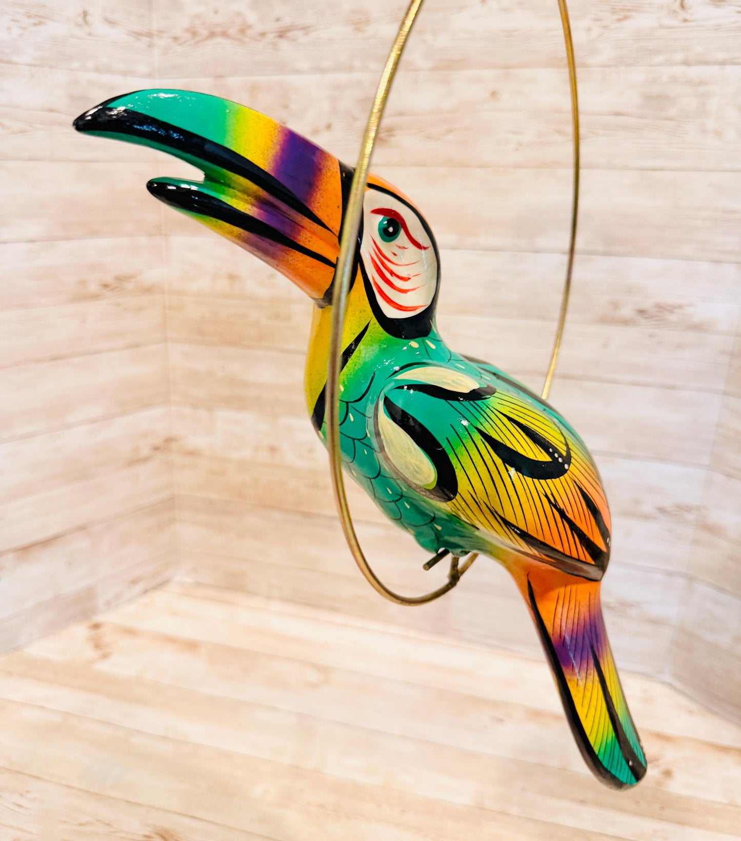 Hanging Exotic Toucan in Ring Mexican Pottery Ceramic Tucan oh  Pajaro Mexicano De Cerámica en Su Aro