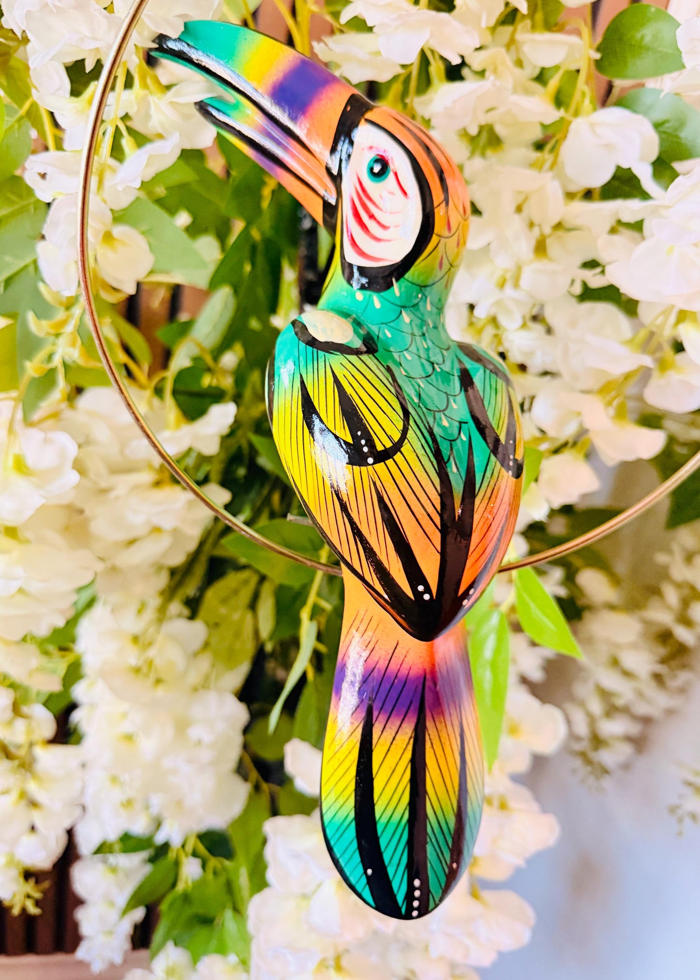 Hanging Exotic Toucan in Ring Mexican Pottery Ceramic Tucan oh  Pajaro Mexicano De Cerámica en Su Aro