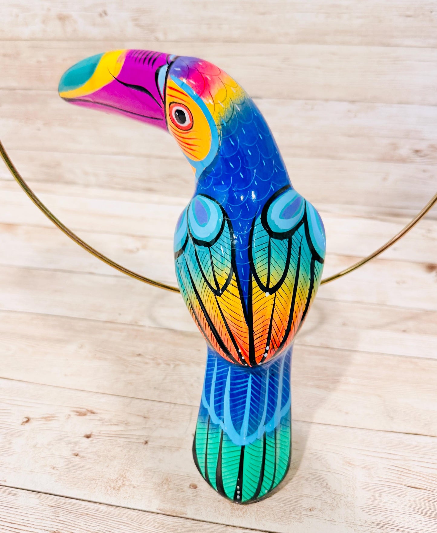 Hanging Exotic Bird in Ring Mexican Pottery Ceramic Pajaro Mexicano De Cerámica en Su Aro